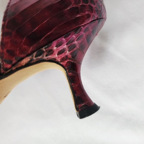 Manolo Blahnik Red Snakeskin Heels - Picture 9 of 15